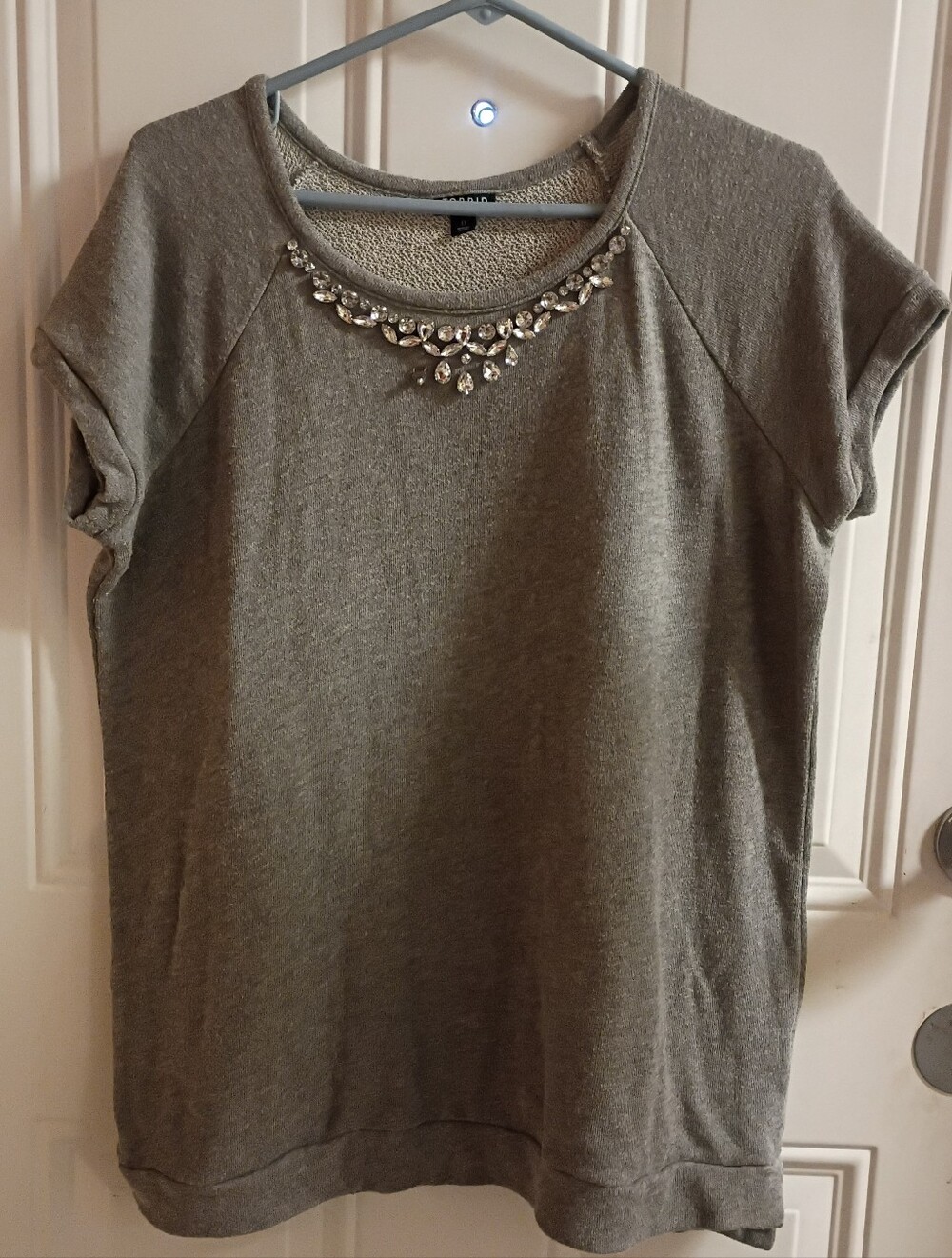 Torrid Light Grey Knit Rhinestone Diamond Shirt Size 0